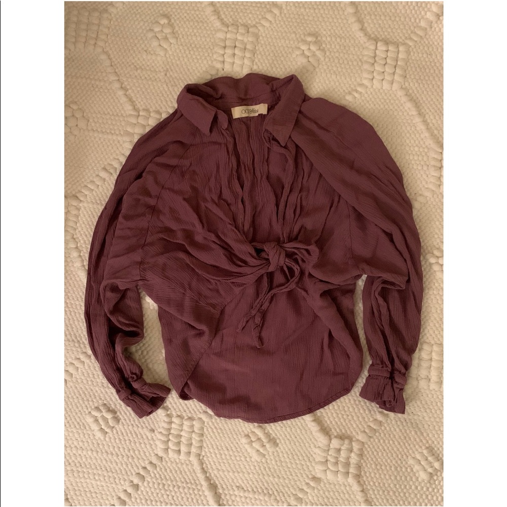 Tie knot blouse